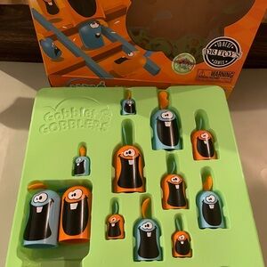 Gobblet Gobblers Strategy Board Game Ages 5 and Up Plastic Pieces Blue Orange